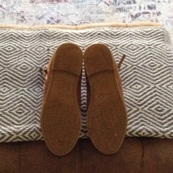 Cat & Jack Booties Girls 2 - Picture 4 of 5